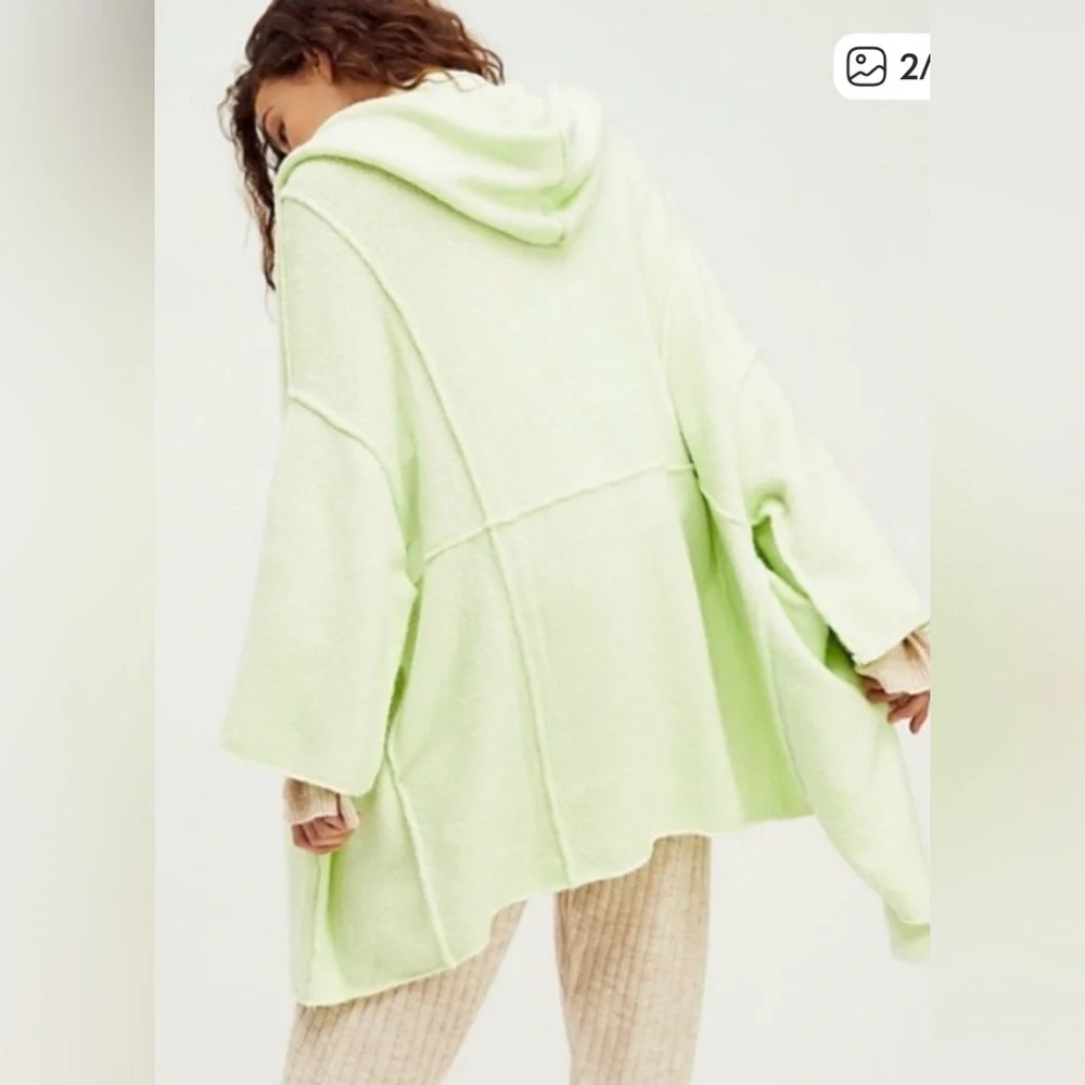 Free people livin in this cardi sweater